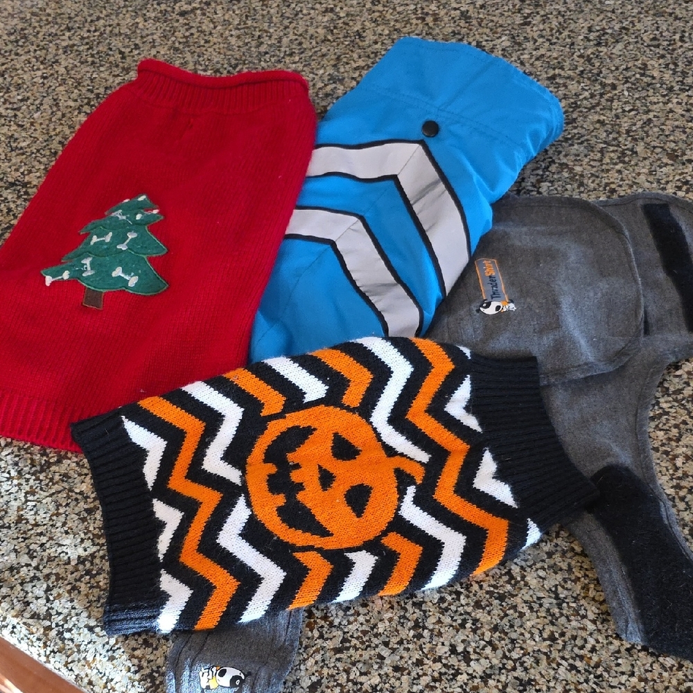 Bundle Of Medium Dog Sweaters Jackets Including Thundershirt